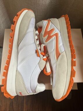 Marc Jacobs  The Jogger White and Orange Low-Top Sneakers.
